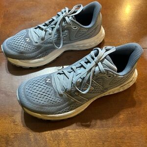 New Balance Fresh Foam 880 Womens Running Walking Shoes Gray Sneakers Sz 7